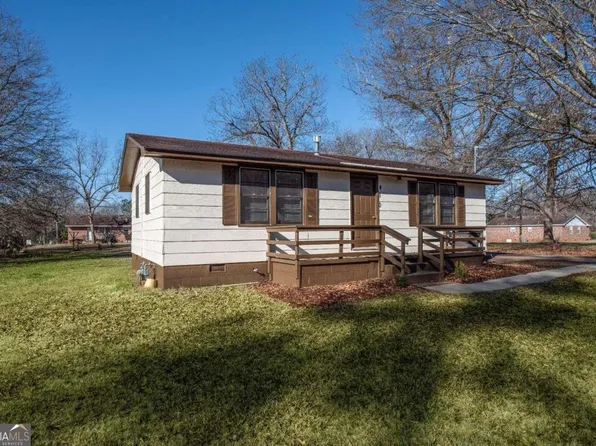 410 E Barnett St, Washington, GA 30673