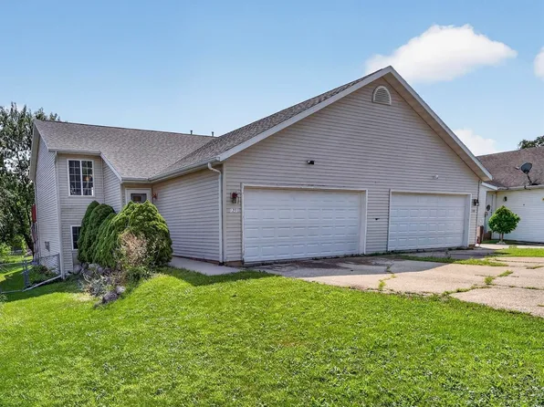 1201 Winston Dr, Edgerton, WI 53534