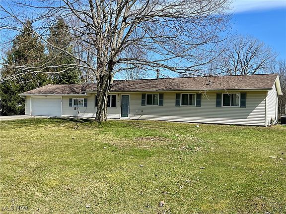 2nd image of 103 N Oakmont Dr