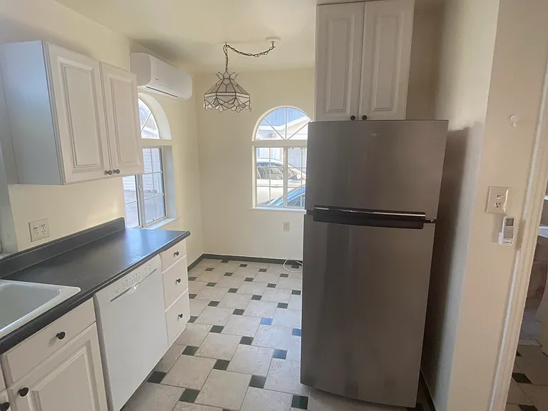 4425 Avocado St #2 — Photo 18