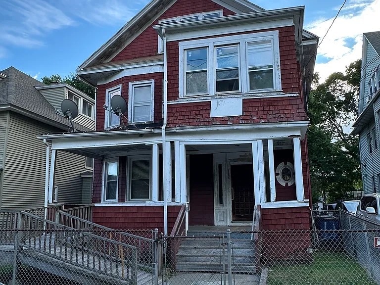 116 Sheffield Ave #3C — Photo 9