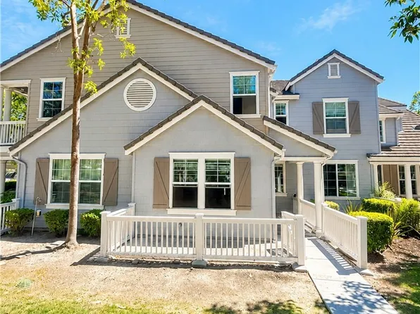 27 Whitworth St, Mission Viejo, CA 92694