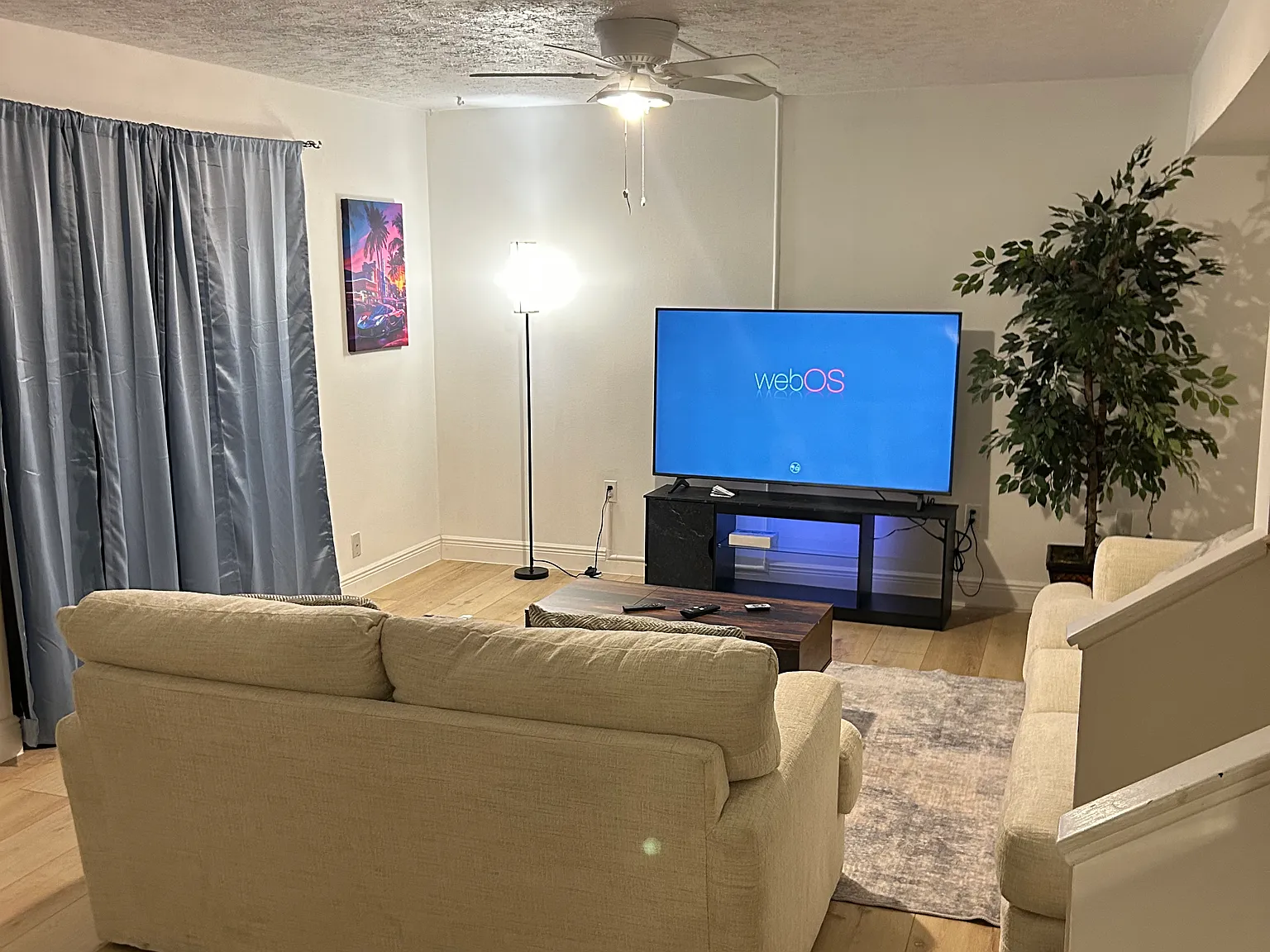 2 bed, 1.5 bath, 1012 sqft, $2,100 — Photo 1
