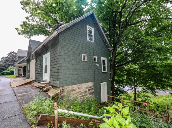 449 W. River Road, Hooksett, NH 03106