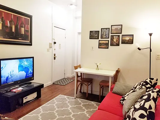 Rented by Aryeh Realty | media 22