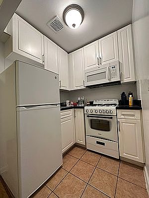 3rd image of 243 E 83rd St APT 1D