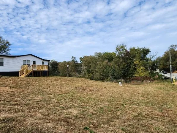 390 Archer Rd, Spartanburg, SC 29303