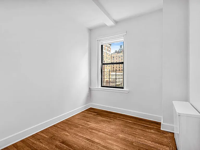 12 E 86th St #831 — Photo 8