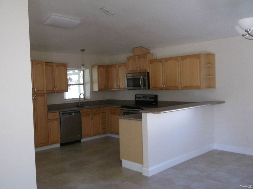 Kitchen/Bar