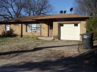 303 N Wood St, Cleburne, TX 76033