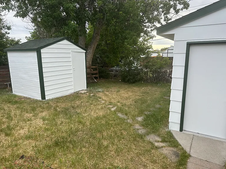 423 Hynds Ave — Photo 22