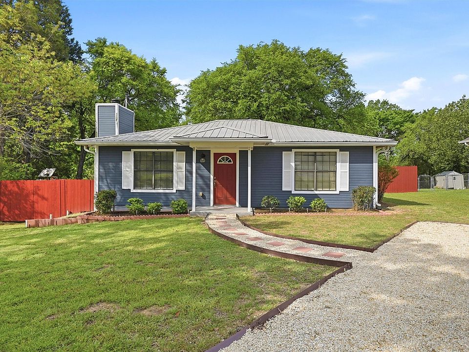 1st image of 108 San Chez Dr