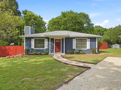 108 San Chez Dr, Lake Kiowa, TX, 76240
