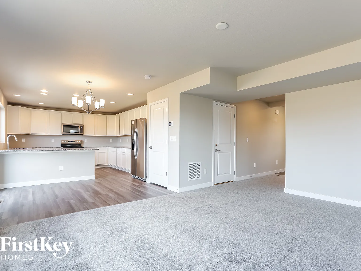 3 bed, 2.5 bath, 1643 sqft, $2,680 — Photo 3