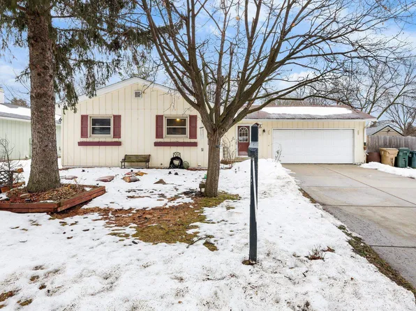 1721 Droster Rd, Madison, WI 53716