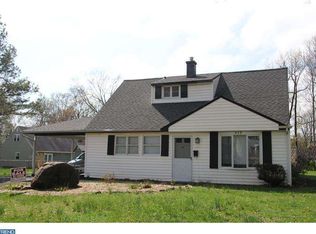 559 Wilk Dr, Morrisville, PA 19067