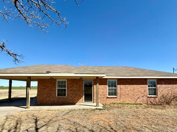 1307 Avenue A, Olton, TX 79064