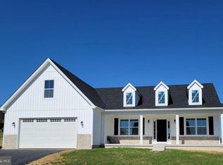 16 Florence Ct, Charles Town, WV 25414