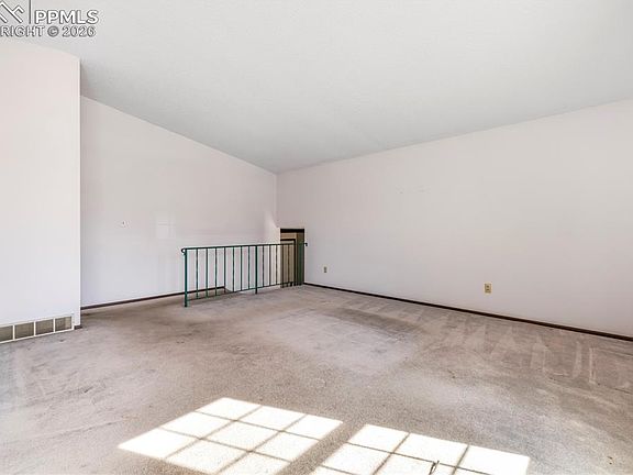 5th image of 5050 Manzana Dr