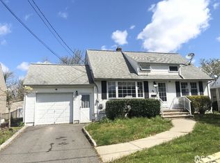 45 Reynolds St, Iselin, NJ 08830