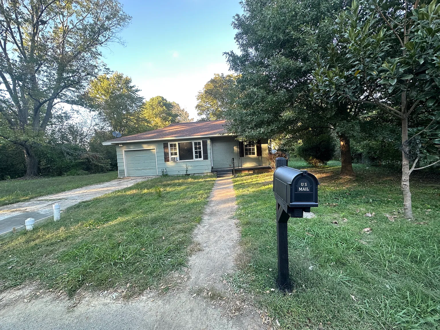 406 Ridgecrest Ct — Photo 1