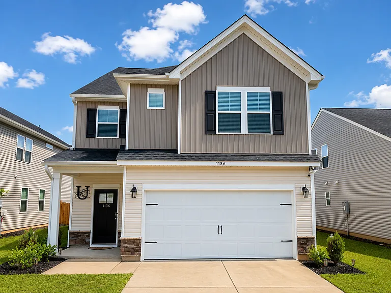 1136 Crescent Moon Loop — Photo 18