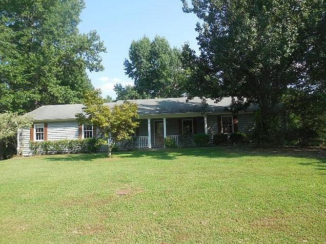 1st image of 998 Falconcrest Dr