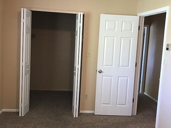 2nd image of 428 Smallwood Dr