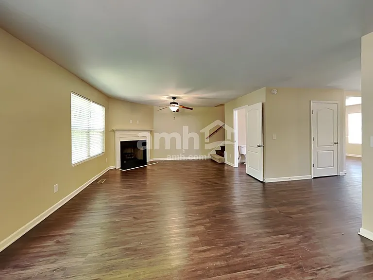 2716 Leesa Ann Ln — Photo 7