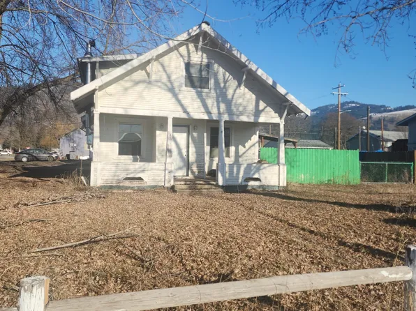 180 W 10th Ave, Kettle Falls, WA 99141