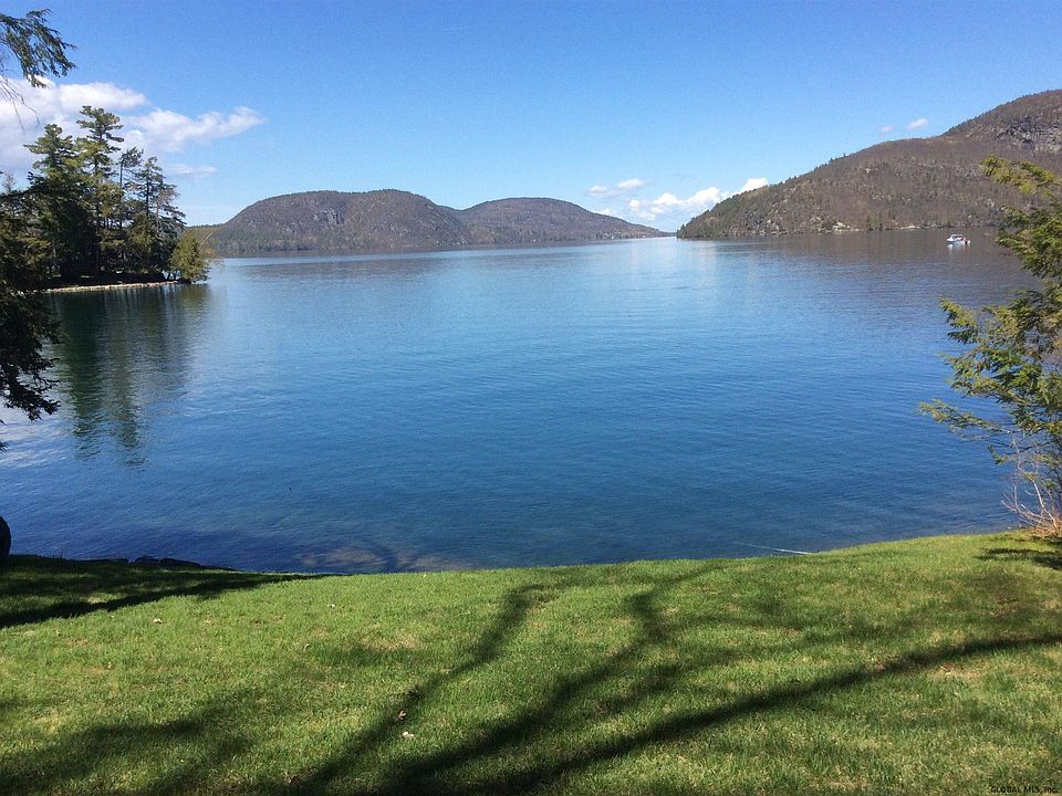 1st image of 65 Friends Point Dr N