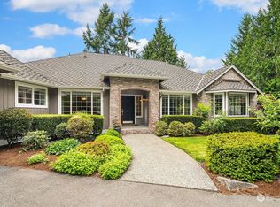 828 Lancaster Way SE, Sammamish, WA 98075
