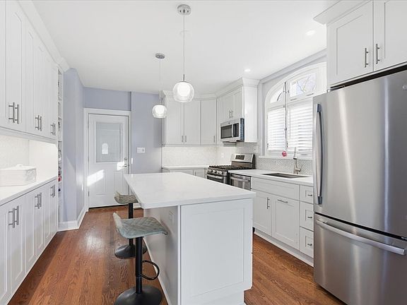 4th image of 1643 Harding Rd