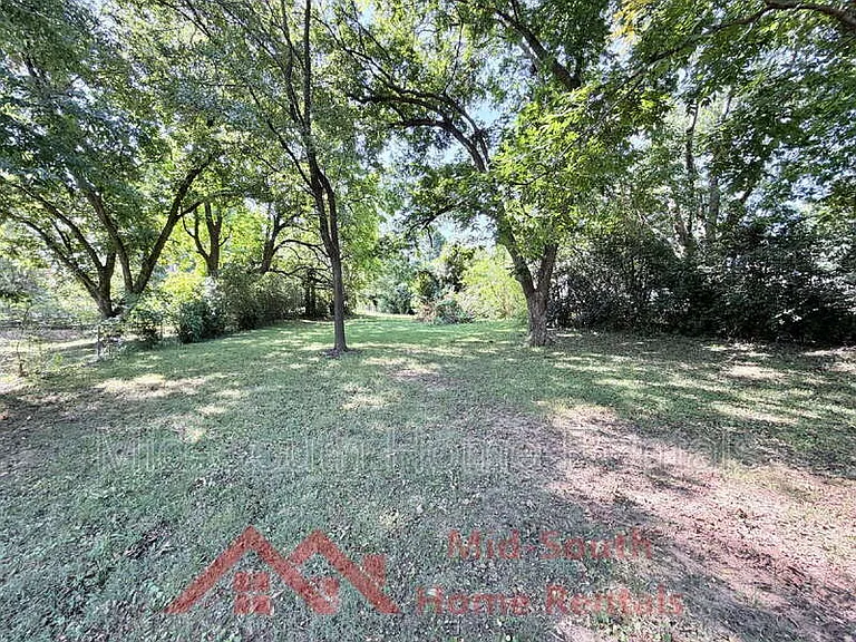 1775 Colonial Hills Dr — Photo 22
