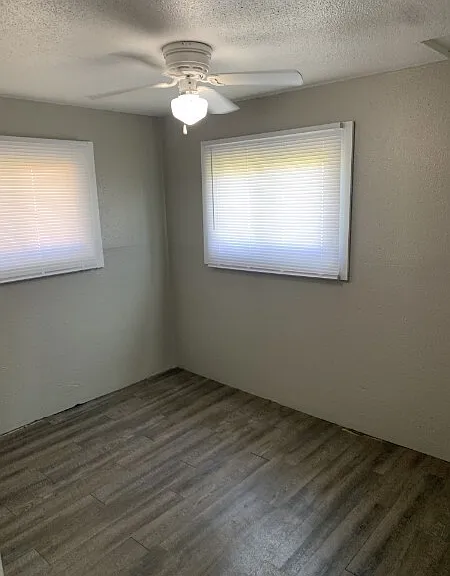 706 N Montgomery Ave — Photo 1