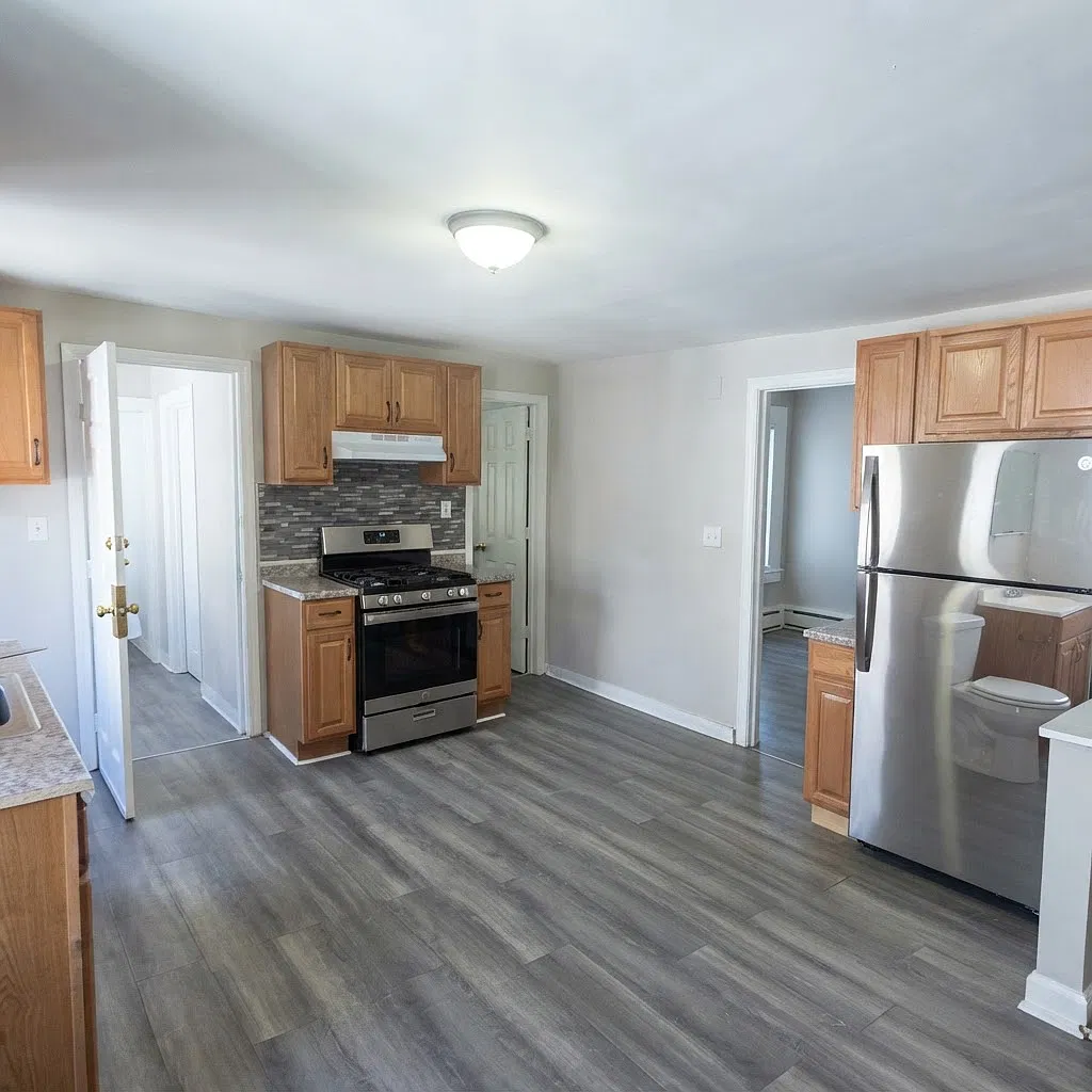 5 bed, 2183 sqft, $2,750 — Photo 1