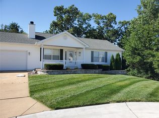 2807 Maplewood Ct, High Ridge, MO 63049