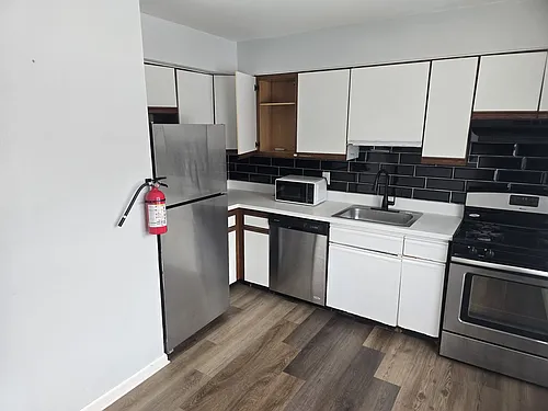 364 Westwood Ave Photo 1