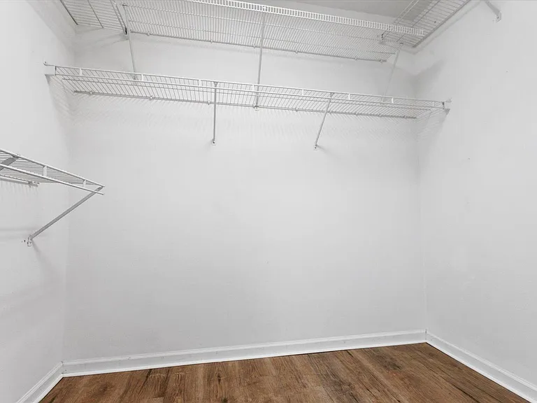 1533 Rialto Dr — Photo 18