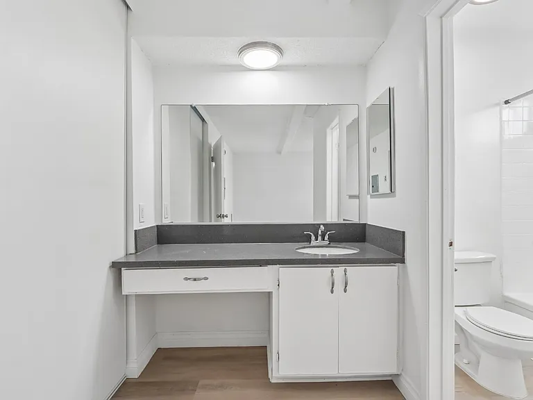 Sherman Garden Apts.. Gorgeous Newly Remodeled Apartments!! CALL NOW! — Photo 32