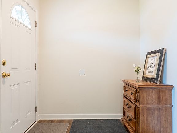 3rd image of 4485 Quarterman Estates Dr