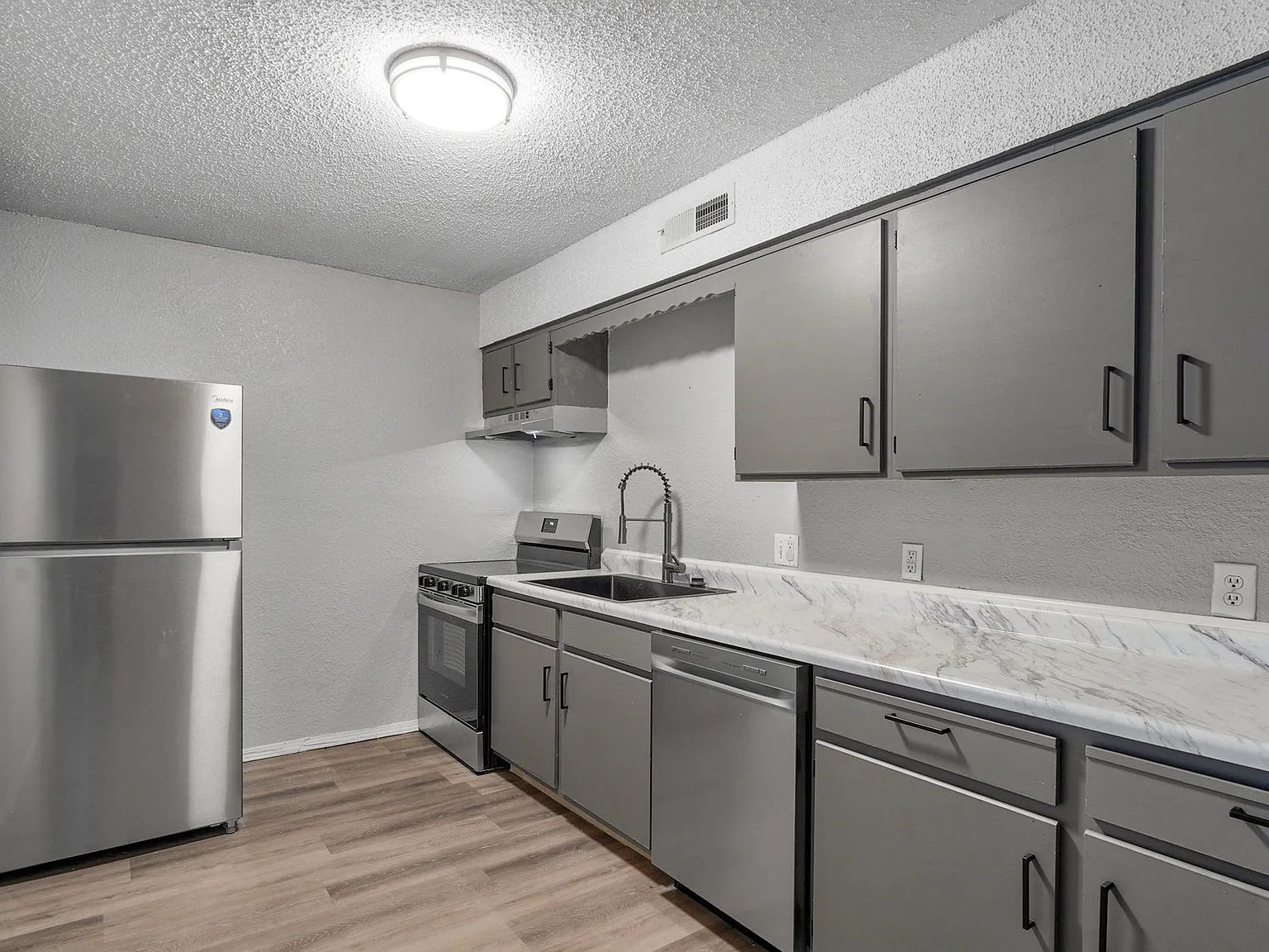 True North Apartments — Photo 3
