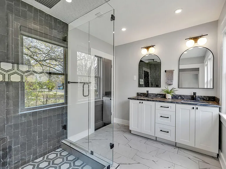 335 Dupont Ave — Photo 29
