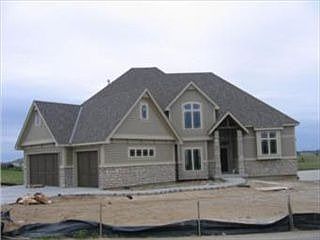 5th image of 8035 NW Breckenridge Dr