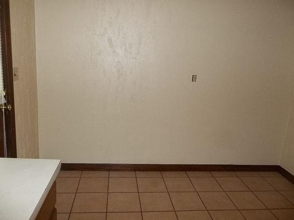 Dining area in kitchen