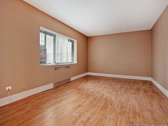 2nd image of 5056 N Marine Dr #1B