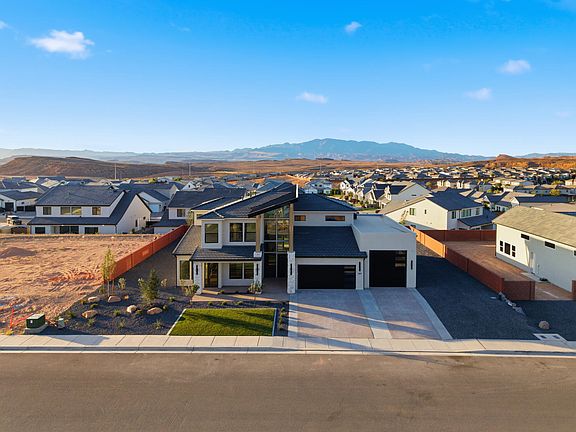 5th image of 3011 E Rimrunner Dr