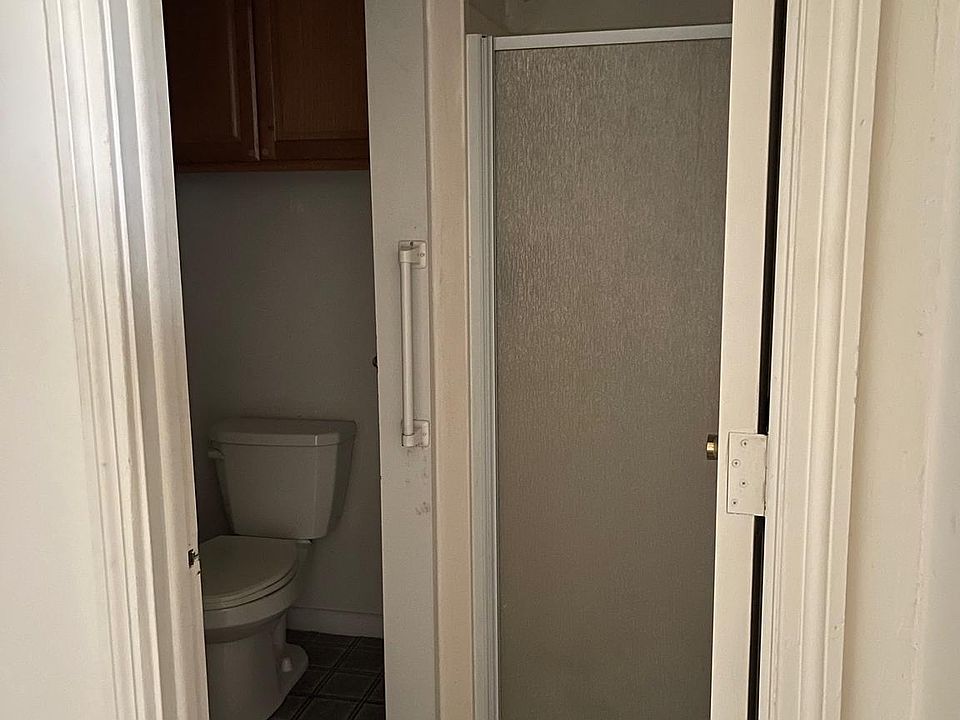 2nd image of 20 Black Horse Rd #3