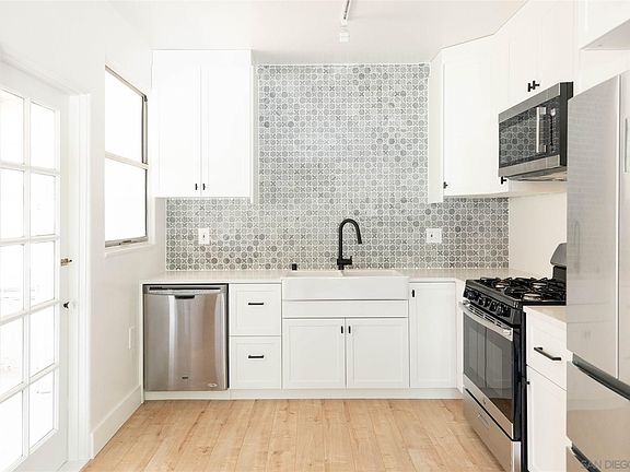3rd image of 3605-3613 Wilshire Ter #3609