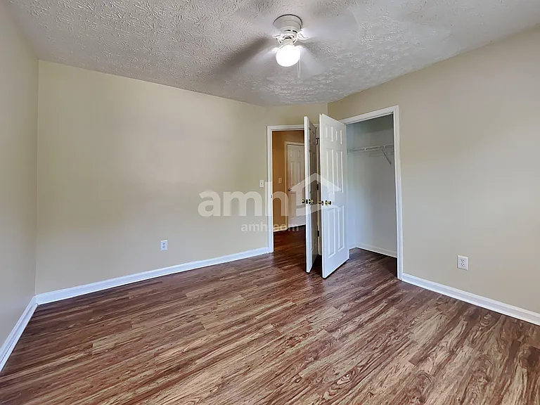 4855 Lake Park Ter — Photo 17